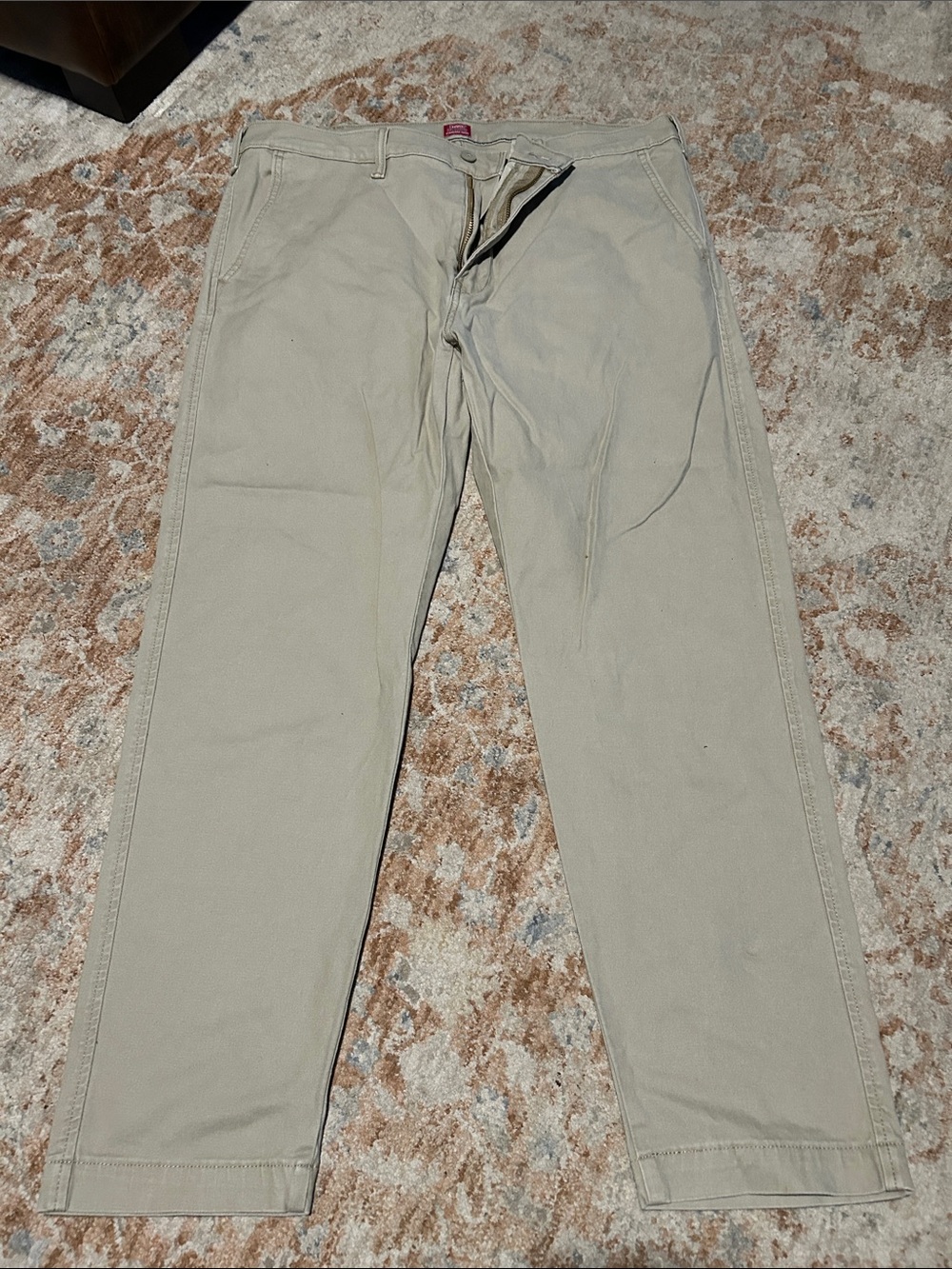 Men's Levi’s Classic Khaki Pants - Neutral Beige